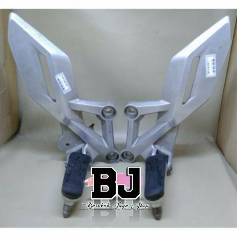 Footstep Dudukan Postep Bostep Depan Motor CB 150R old new, CBR 150R old new