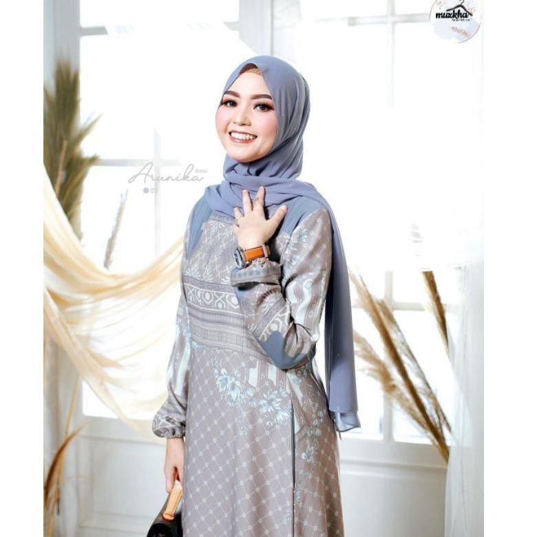 Nwm16 ARUNIKA DRESS by Shezi Wardrobe 