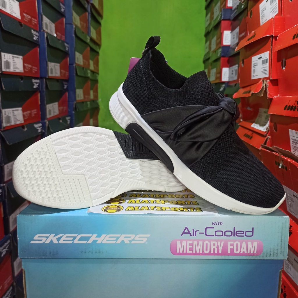 Skechers Modern Jogger Debbie 89800L-BLK Sepatu Sneaker Wanita Original(only 36)