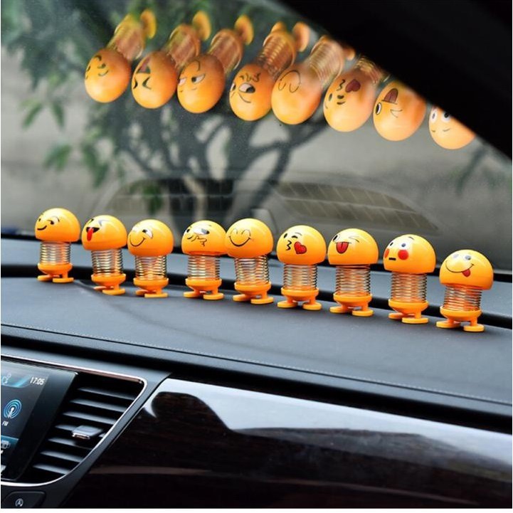 Boneka Emoji untuk Dashboard Mobil Bouncing Shaking Head Dolls Car Pendant