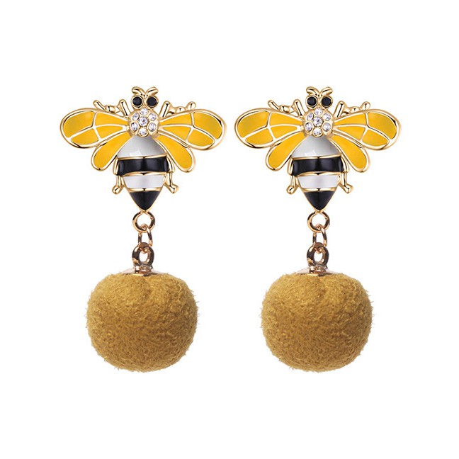 LRC Anting Tusuk Fashion Bee Shape Decorated Earrings