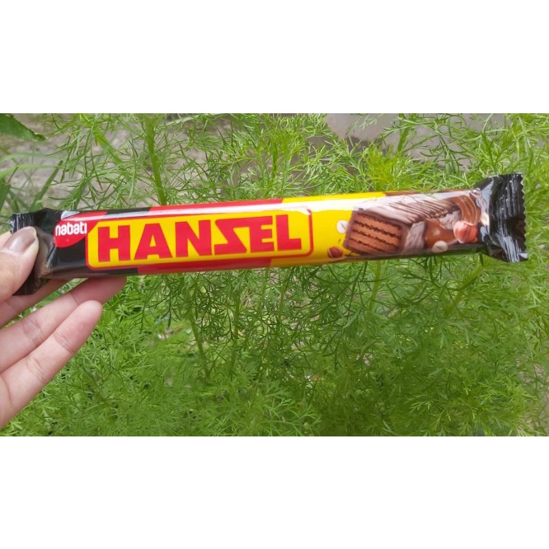 Nabati Hanzel coklat 34gram wafer salut cokelat isi 12 kemasan BOX