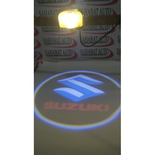 Lampu Logo Pintu Mobil Suzuki