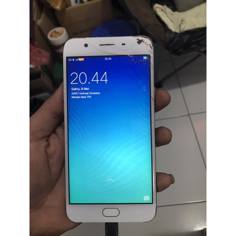 Oppo F1s Ram 3/32 minus TC retak masih bisa pakai