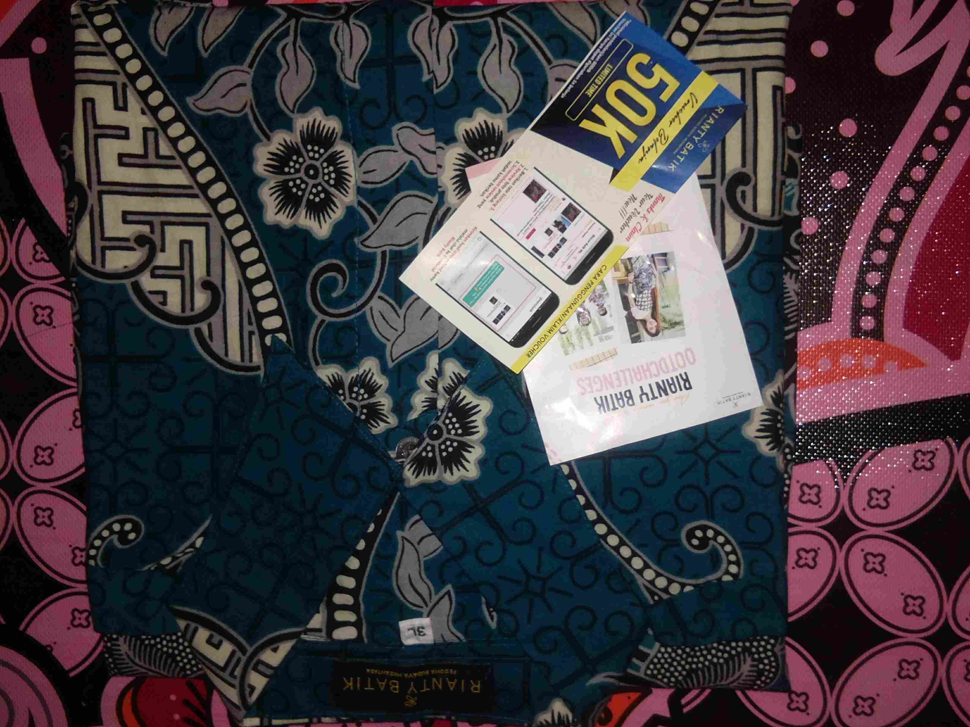 Kemeja Batik Pria Lengan Panjang Rianty Delo