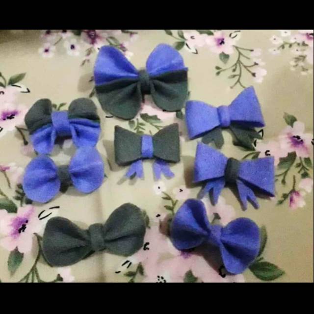 

Brooch Pita