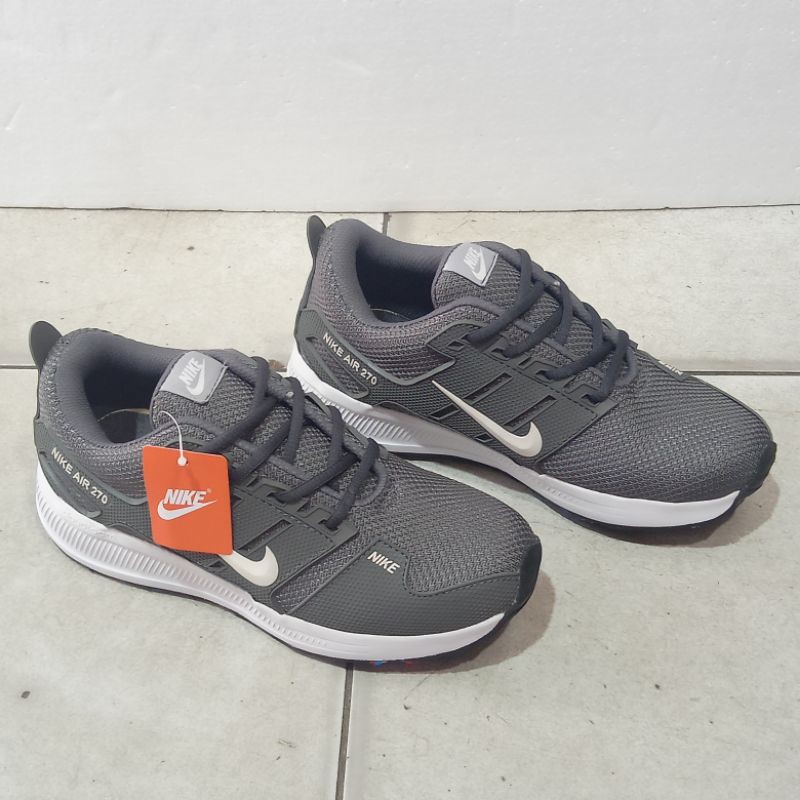 Sepatu sneakers running pria sepatu olahraga sepatu jogging cowok