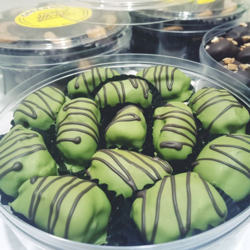 

kurma coklat greentea