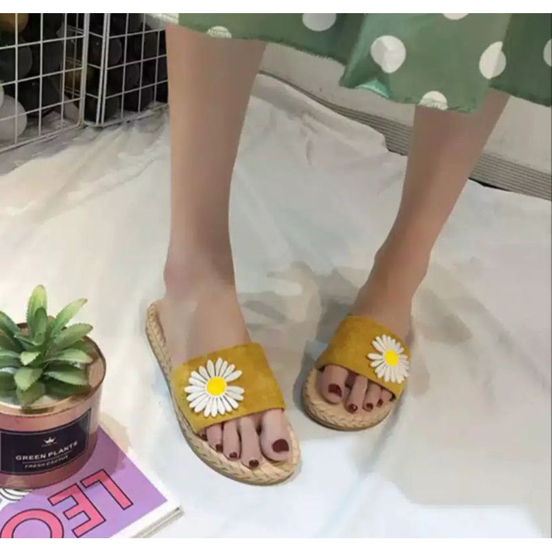 Home-SONIA Sandal Etnik Suede Selop Bunga Lily Sp639