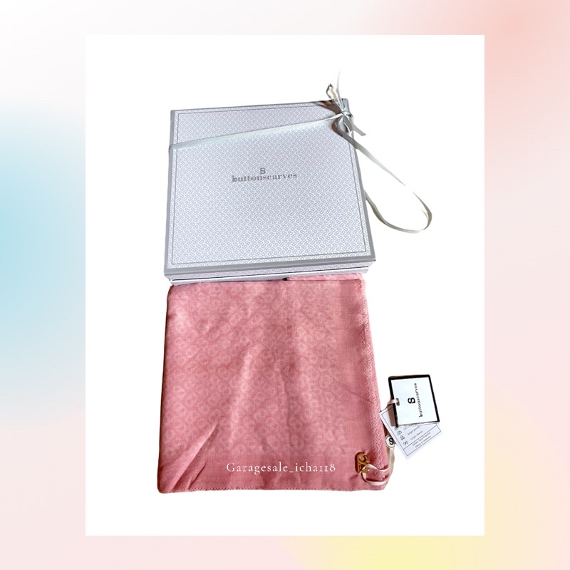 Brand new buttonscarves tapis bubble gum