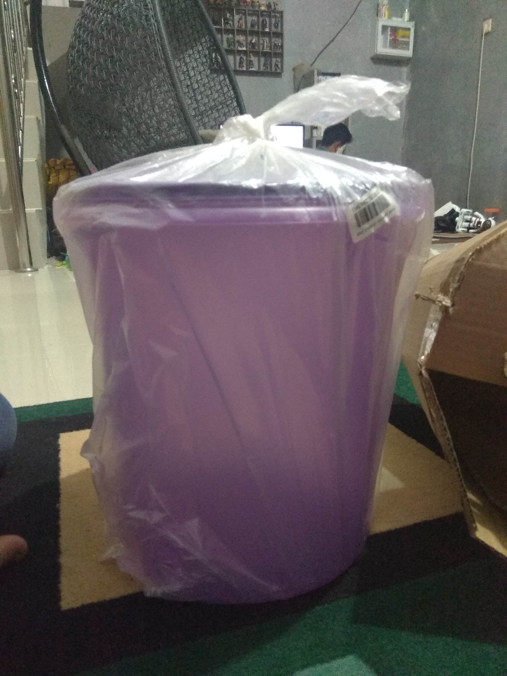 Giant Canister (1)