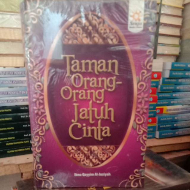 TAMAN ORANG -ORANG JATUH CINTA