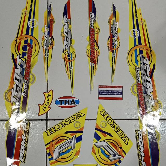 STRIPING HONDA BEAT FI KUNING ICON 2012-2015  THAILOOK VARIASI CUSTOM