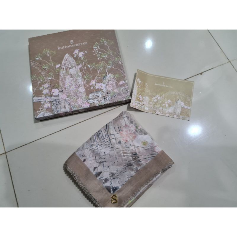 Preloved Buttonscarves British Khaki