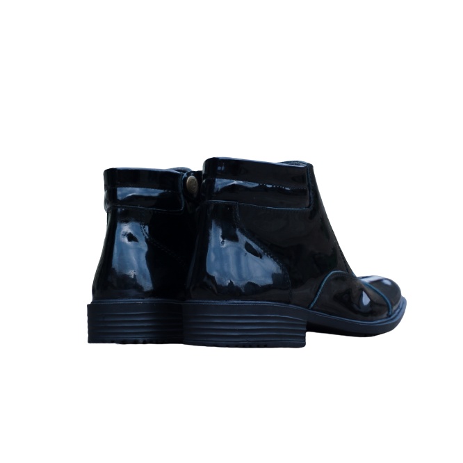 Sepatu Safety Boots Kulit Mengkilap