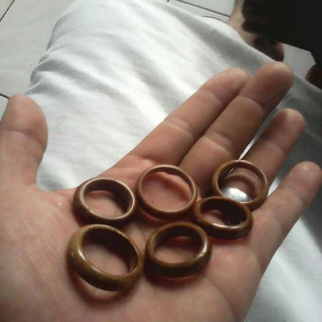 Cincin kayu kaukah (Fuqaha)