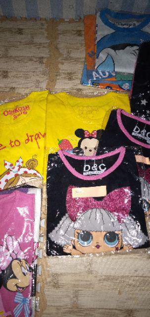 Baju kaos karakter anak cewek motif KUPU MERAH GLITTER Baju kaos karakter anak cewek motif KUPU MERAH GLITTER