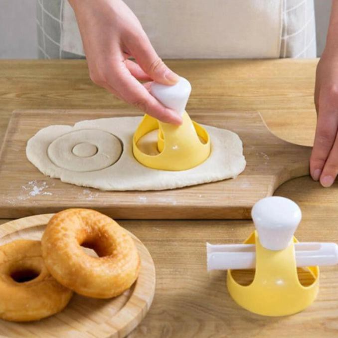 

CETAKAN DONAT / TEMPLATE UNTUK MEMBUAT DONUT