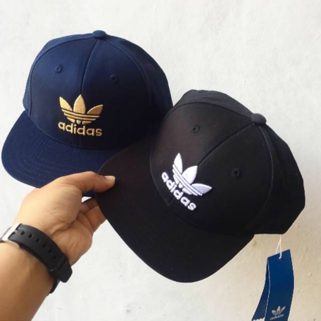 Topi adidas original,,asli Bnwt Snap Back adidas classic trefoil,,stylish fashion