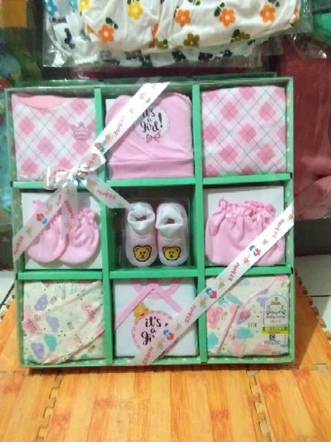 KADO SET BAJU BAYI BABY LUCKY SUPER-GIFT SET BABY LUCKY SUPER-BABY SET BABY LUCKY SUPER