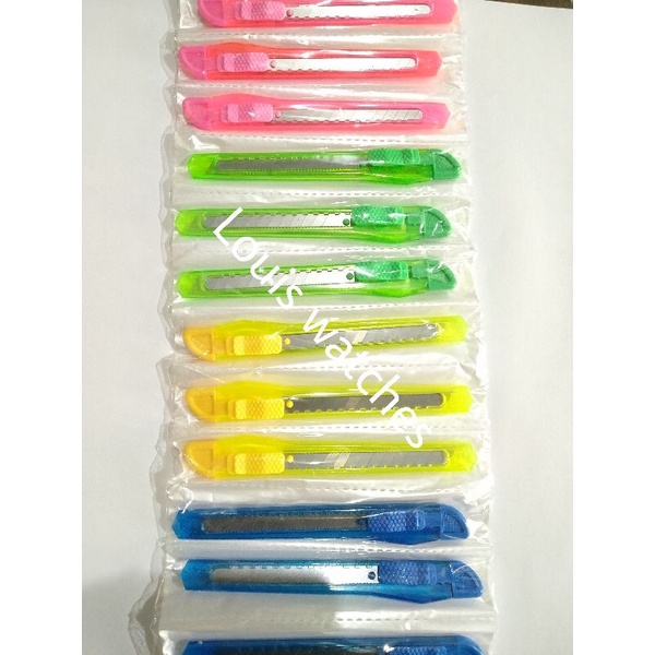 

pisau cutter kecil
