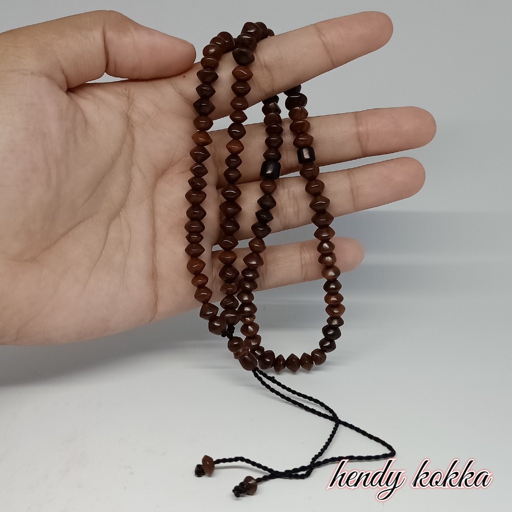 Kalung tasbih kokka kaukah wajik hitam