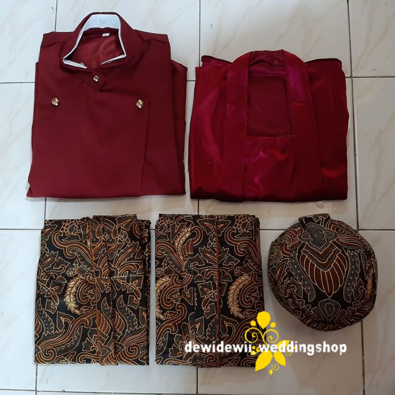 Baju Couple/ Baju Prewedding Adat Jawa, Warna Marun