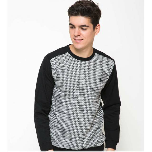 Details Basic sweater Pria hitam misty