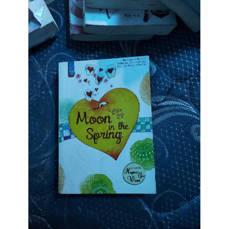 NOVEL BEKAS MOON IN THE SPRING