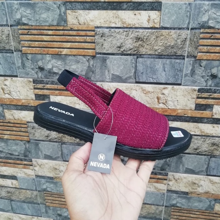 Sandal Slob Rajut Nevada|Sandal Sepatu Tali Wanita Rajut Import|Sandal Tali Wanita Kekinian Flat-Maron