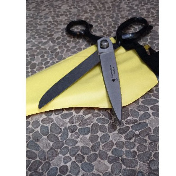 

Gunting Kain 9 inc Don Carlos Solingen Gunting Bahan