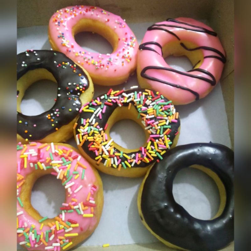 

DONAT EMPUK MENUL