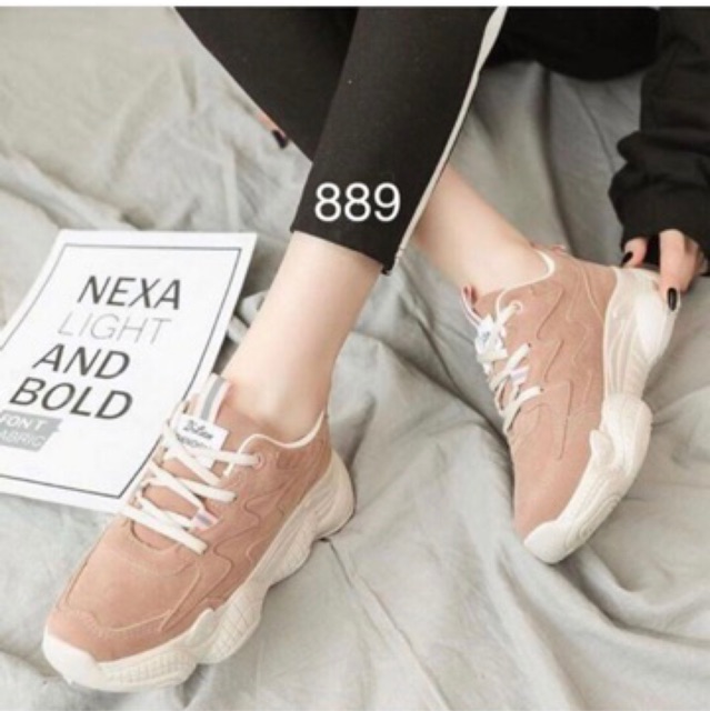 Sneakers d889