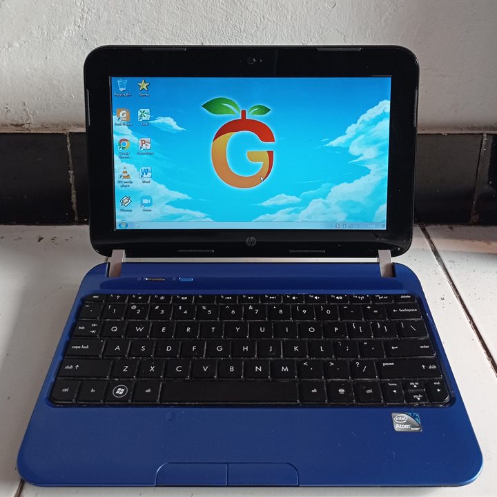HP Mini 110-4000 Biru Donker NetbookSecond Bekas RAM 2GB HDD 250GB