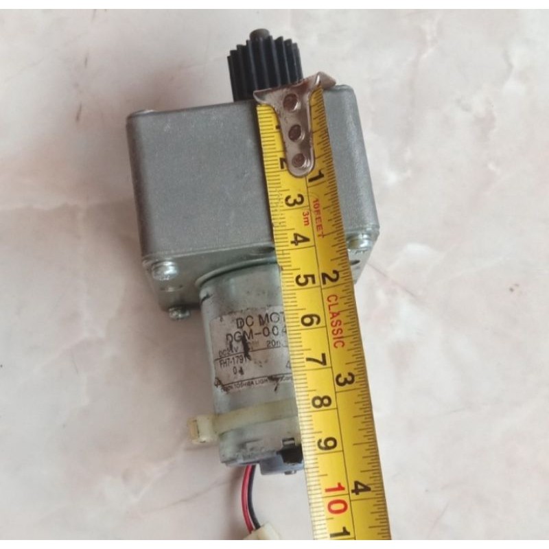 Toshiba Dc motor 24V 20Rpm