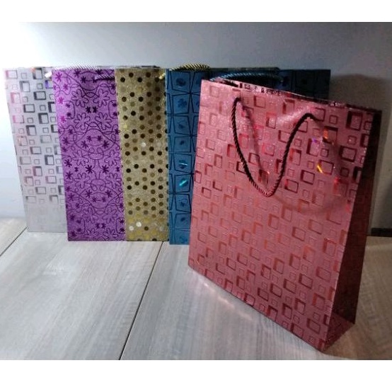 

Paper bag hologram size M