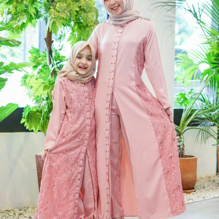 Set-Family-Muslim-Busana- Couple Ibu Dan Anak Wilona Set Celana Gamis Coupel Ibu Dan Anak Brokat