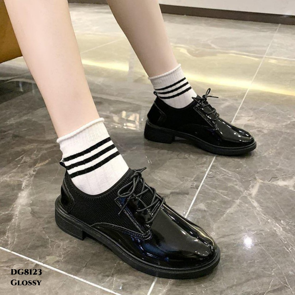 RESTOCK WYN SNEAKERS WOMEN LACE UP CASUAL DG8123