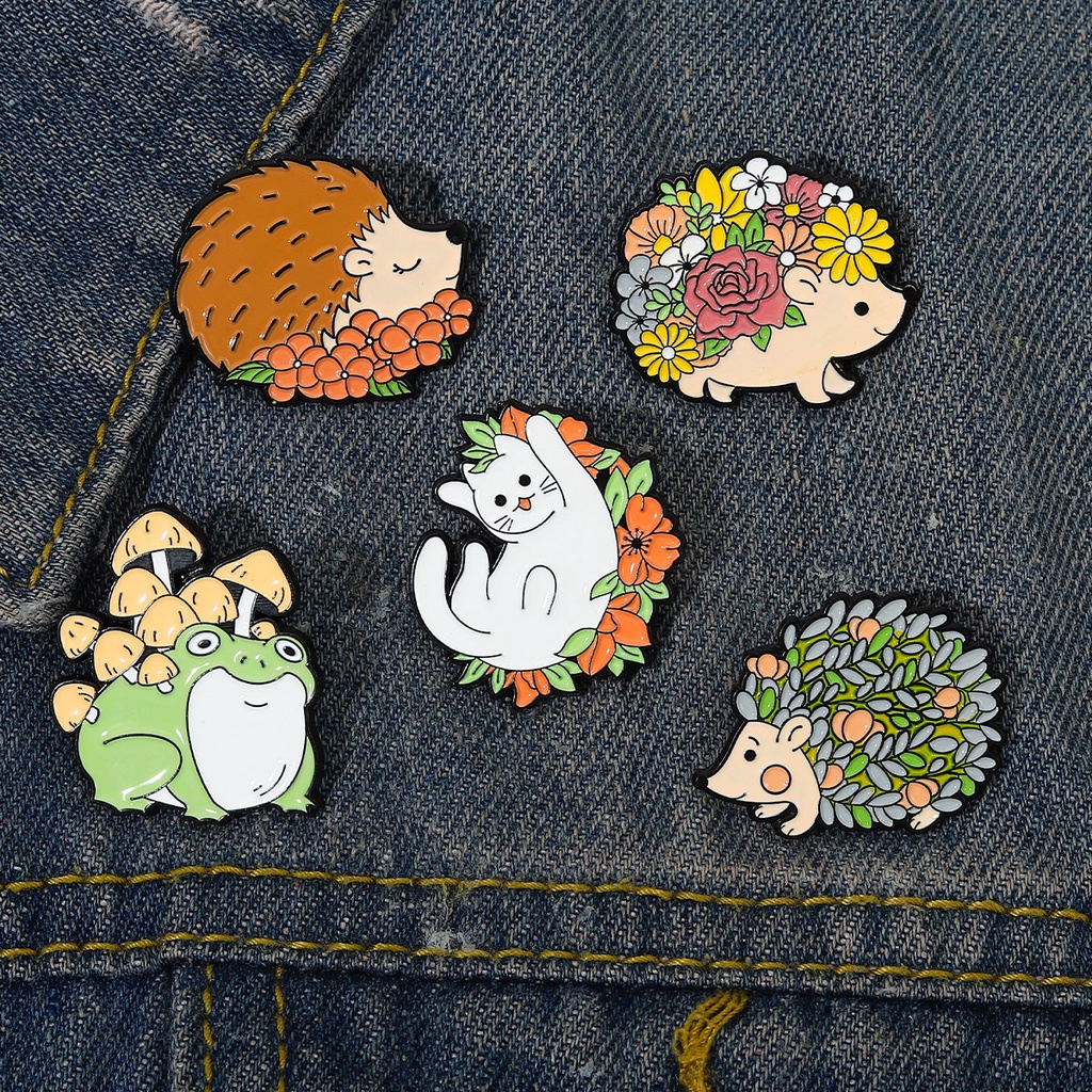 Bros Pin Enamel Desain Kartun Hewan Kucing Katak Landak Bunga Lucu Untuk Anak