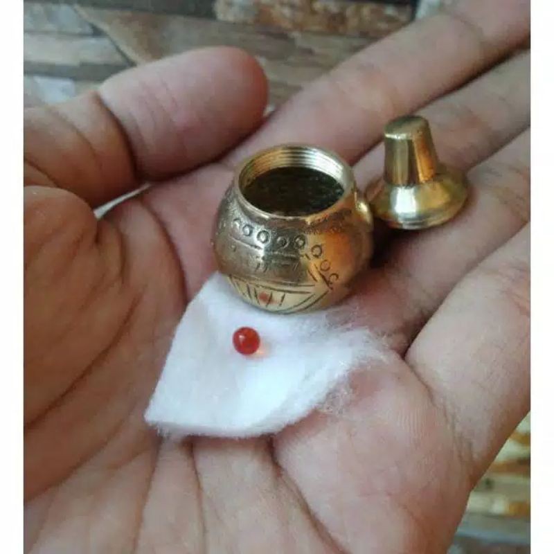 Kendi / Merah Delima Mustika Lipan