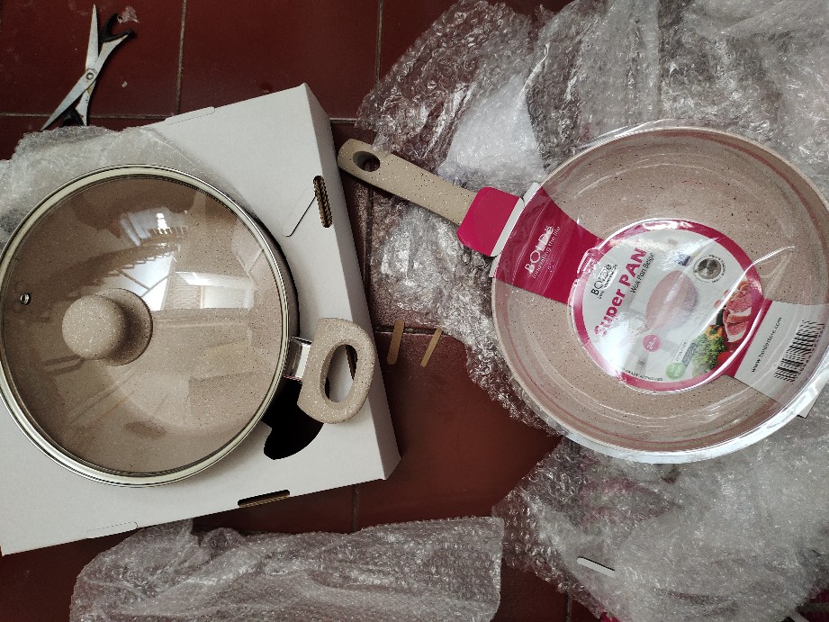 Bolde Super Pan Casserole / Dutch Oven / Dutchoven Panci Rebus 24 Cm Granite Beige Series