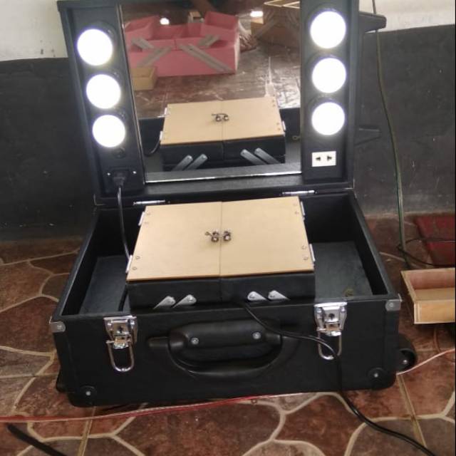 Box make up lampu 6 lampu