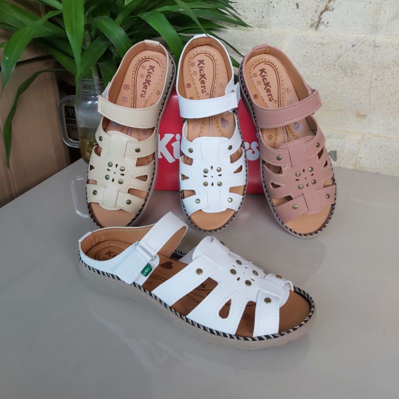 SL.44 POLOS  Sepatu sandal wanita / Kickers Sepatu sandal wanita bahan kulit / Sepatu Sandal slop wa