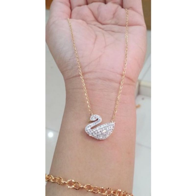 Kalung Titanium Swan Single Putih