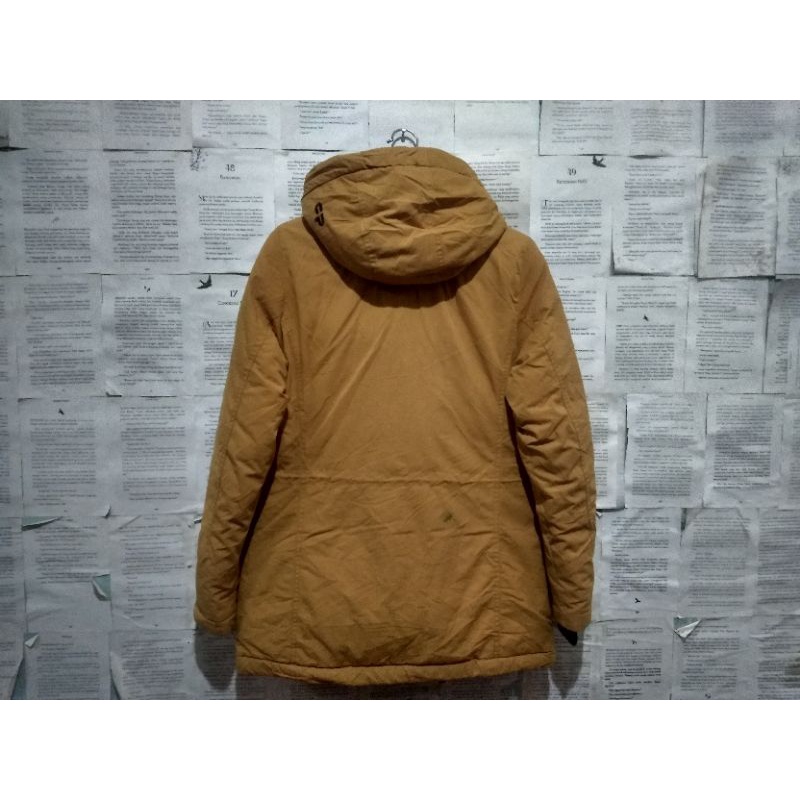 Mountain Parka Center Pole Bulu Angsa