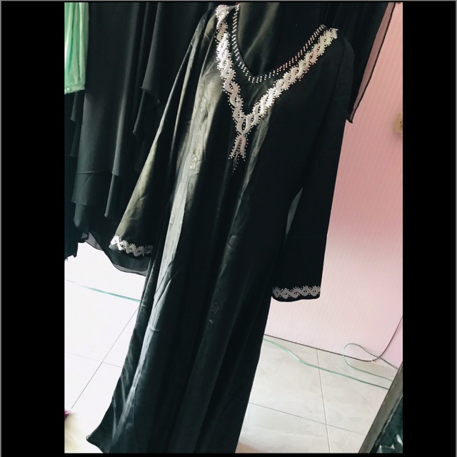 Abaya Arab list Putih