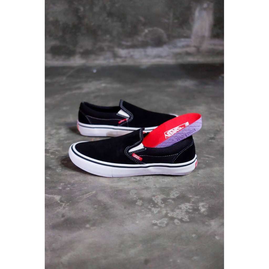 VANS SLIP ON PRO BLACK WHITE ORIGINAL