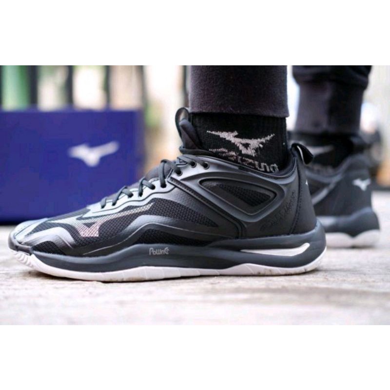 sepatu Mizuno Mirage 3 fullblack original vietnam import - sepatu Mizuno Mirage 3 hitam 38 sampe 45 