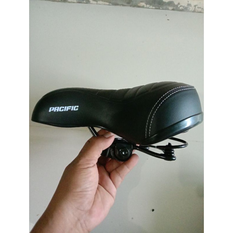 sadel empuk pacific