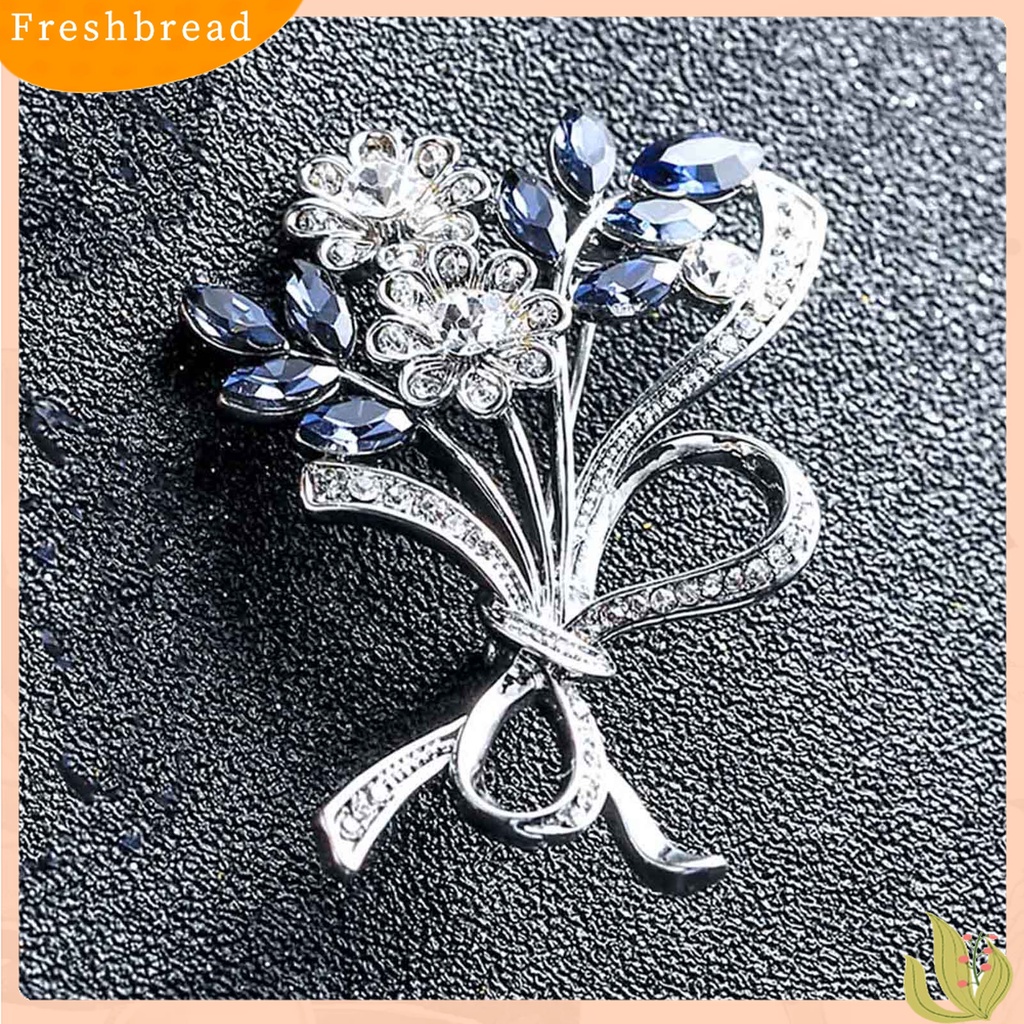 [ TERLARIS]Brooch Flower Shape Rhinestone Design Alloy Women Fashion Brooch Pin for Bouquet